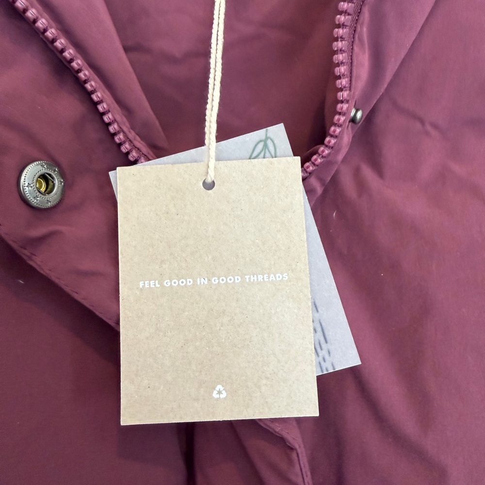 Thread & Supply Maroon Puffer Cropped Vest - Picture 3 of 6